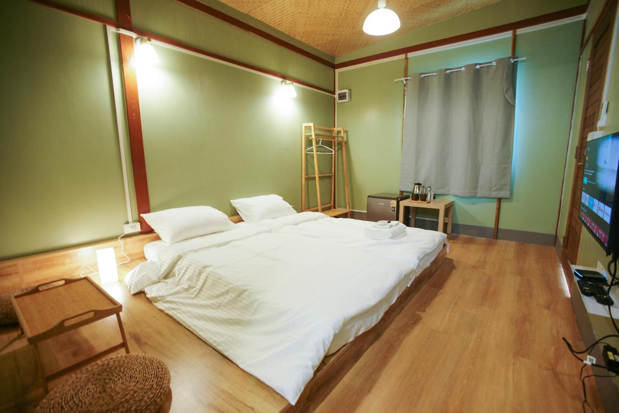 Barn Sampran Resort บ้านสามพรานรีสอร์ท Nakhon Pathom Extérieur photo